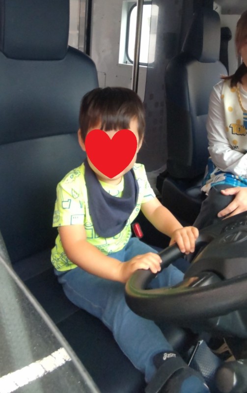 STORYPIC_00020870_BURST260522104128