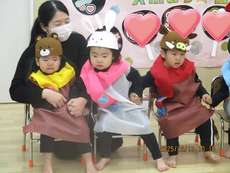 TguYwDElJJRexbj1765850483_1765850523