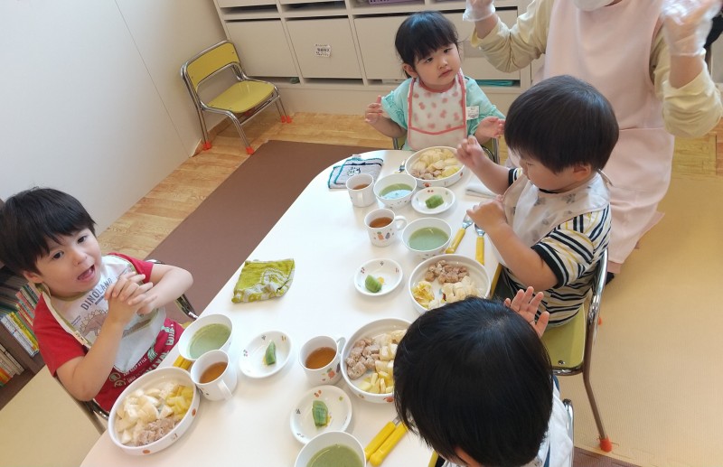 給食